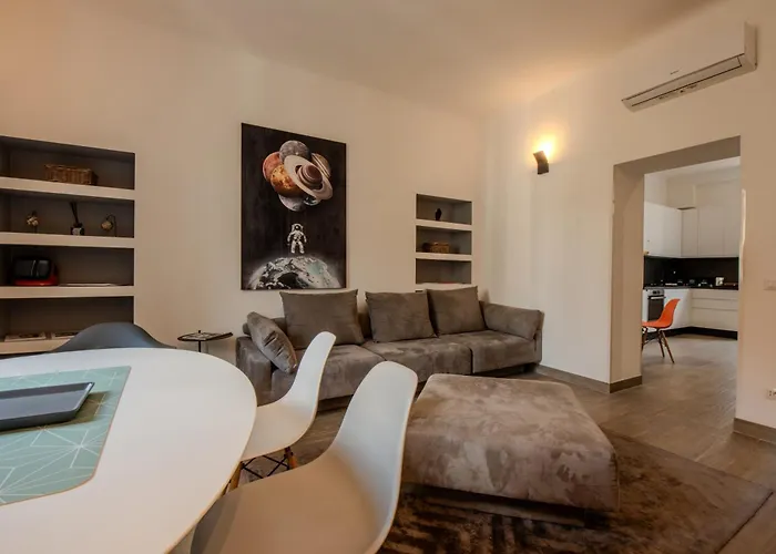 Easytopstay - Moscova Elegant Apartment